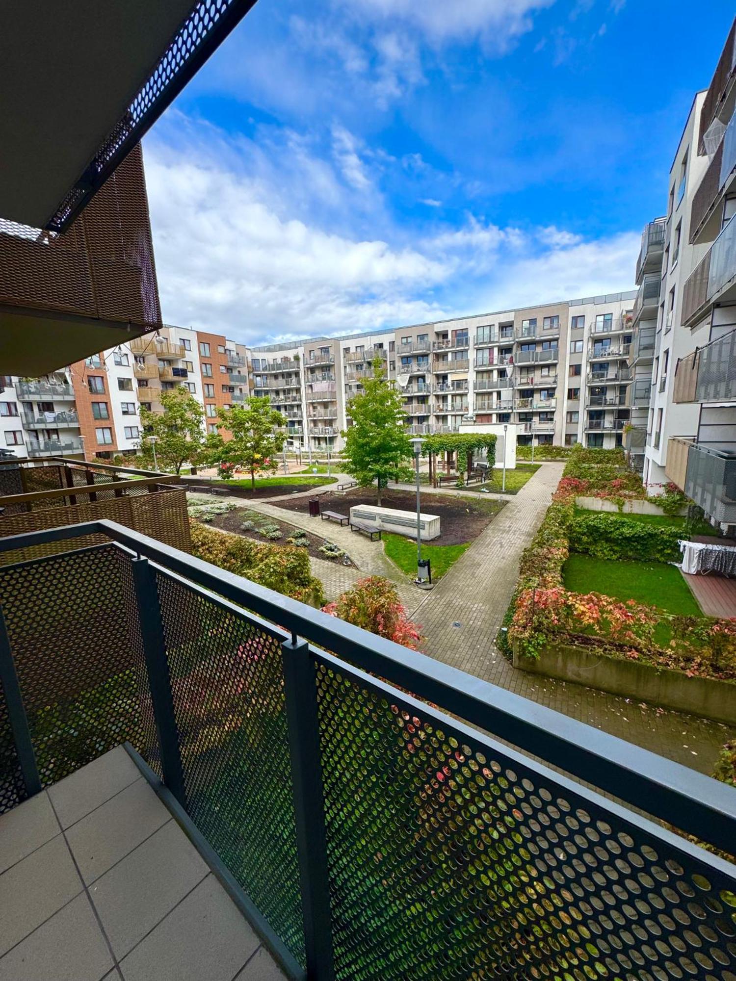 Apartment Elegance Centrum Air Conditioner & Garage For Free *
